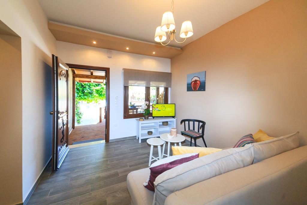 Kissos Apartments Vourvourou Esterno foto
