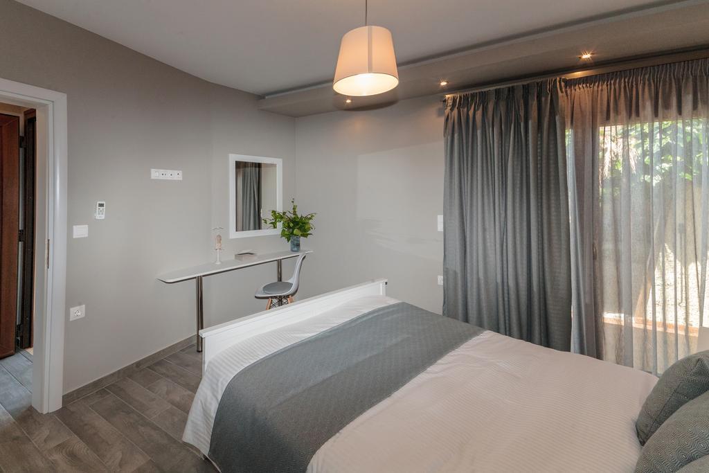 Kissos Apartments Vourvourou Esterno foto